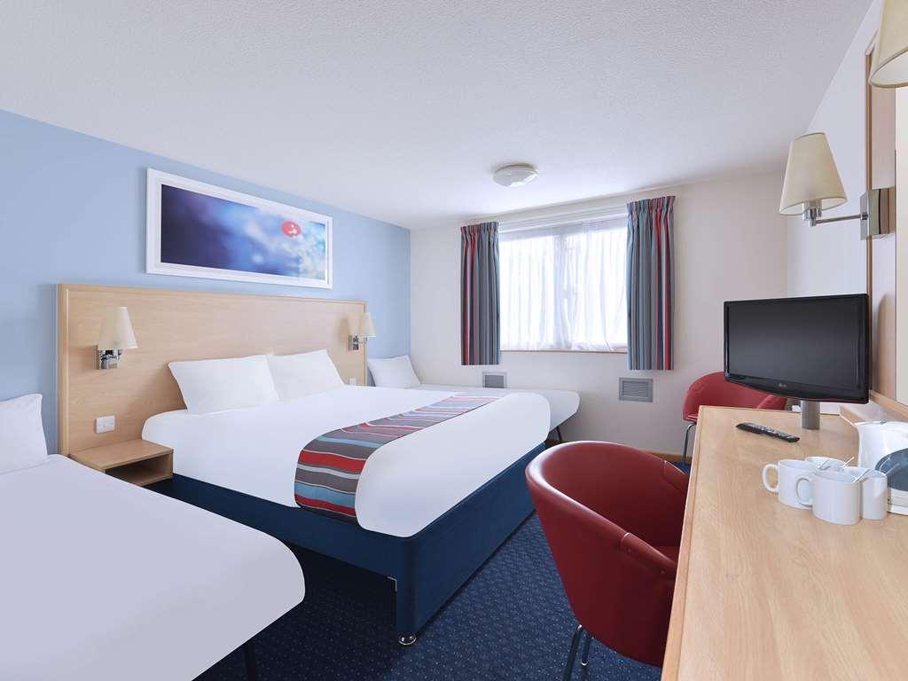 Travelodge Birmingham Sutton Coldfield Zimmer foto