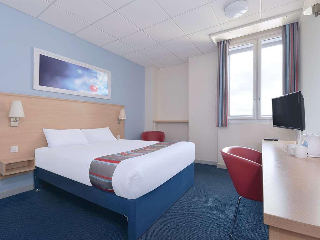 Travelodge Birmingham Sutton Coldfield Zimmer foto